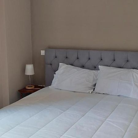 Momenti Felici Apartment Artemida  Ngoại thất bức ảnh