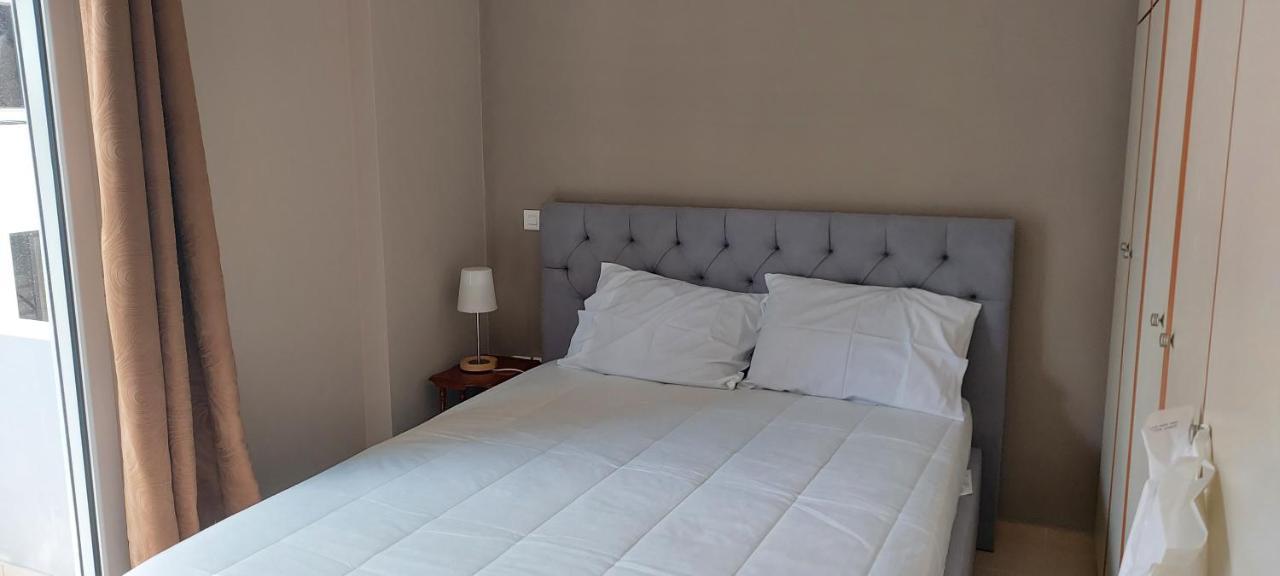 Momenti Felici Apartment Artemida  Ngoại thất bức ảnh