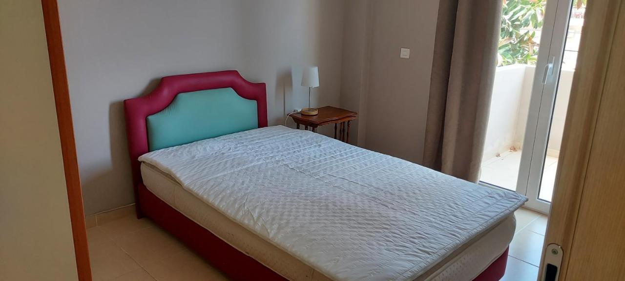 Momenti Felici Apartment Artemida  Ngoại thất bức ảnh