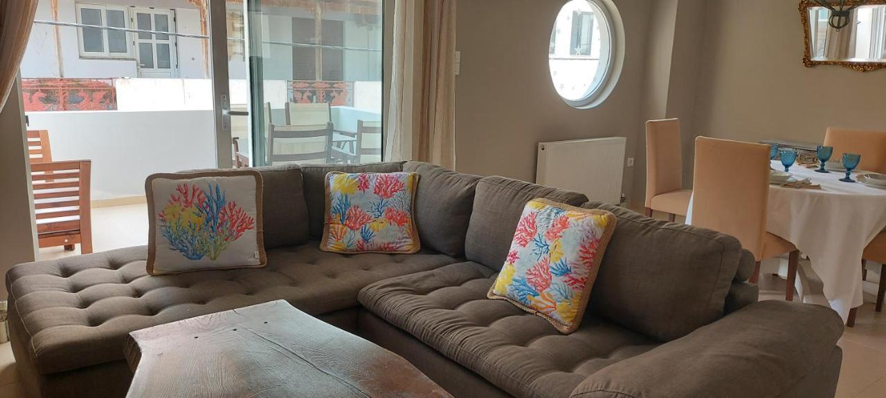 Momenti Felici Apartment Artemida  Ngoại thất bức ảnh