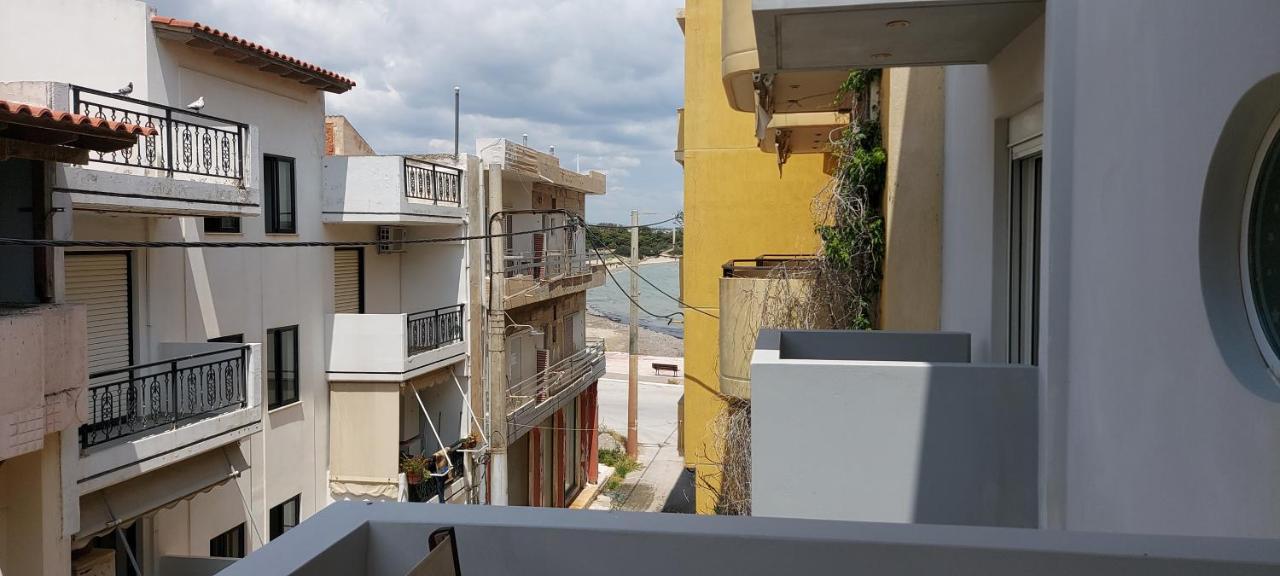 Momenti Felici Apartment Artemida  Ngoại thất bức ảnh