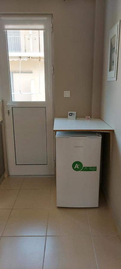 Momenti Felici Apartment Artemida  Ngoại thất bức ảnh